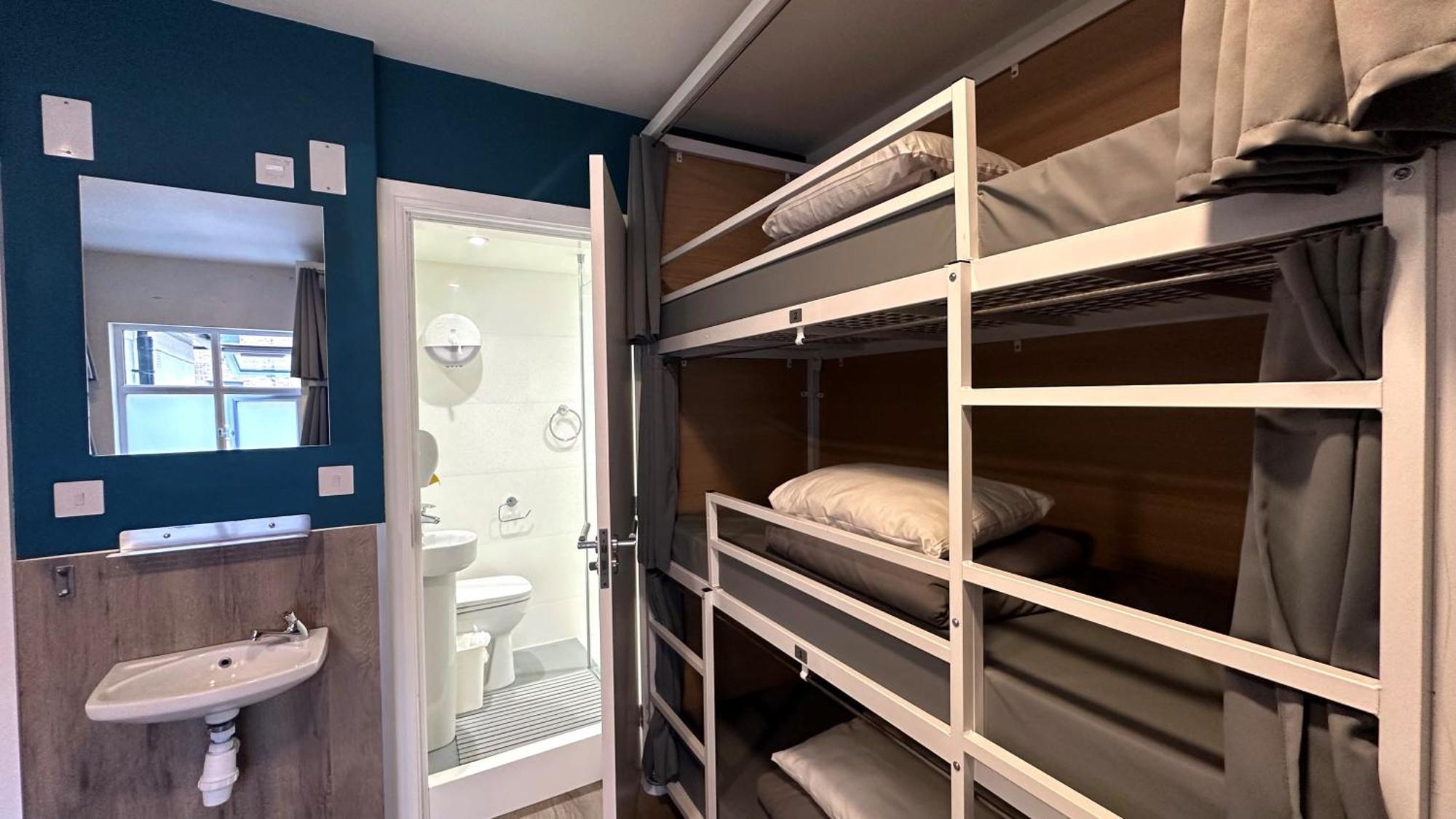 Smart Camden (adults Only) Хостел