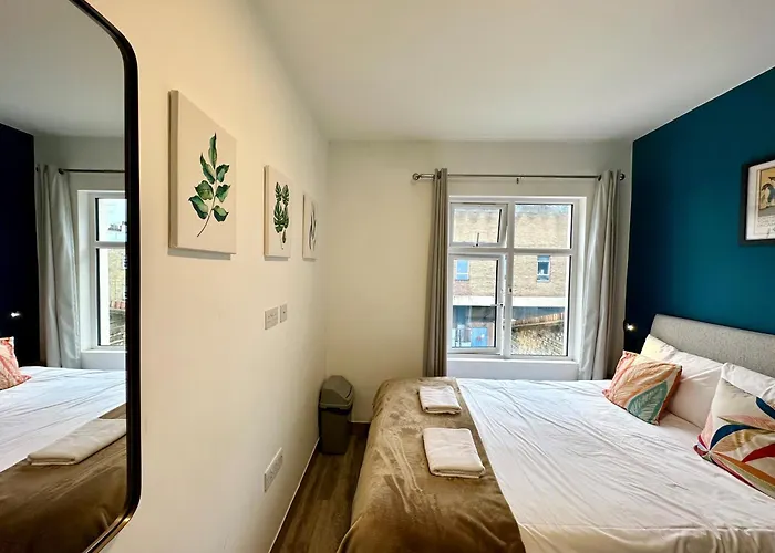 Smart Camden Inn (Adults Only)